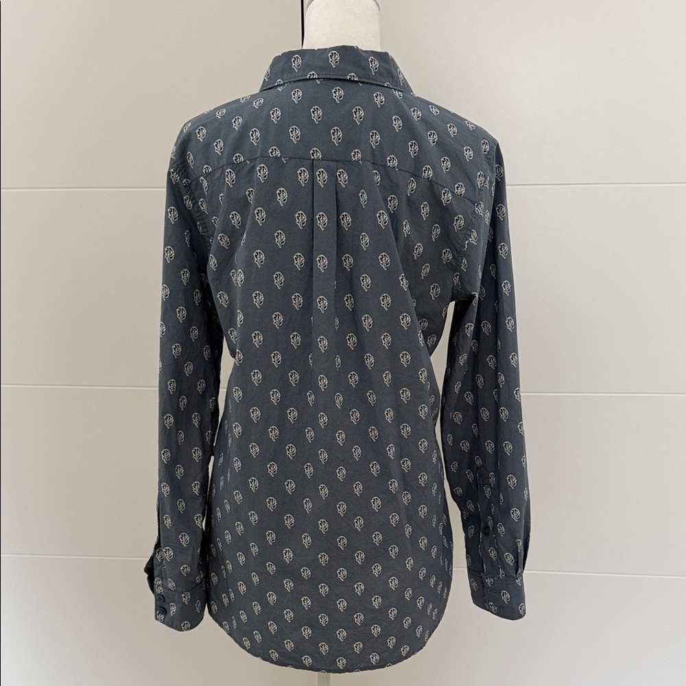 Garnet Hill Blue Gray Patterned Button Down Shirt - image 2